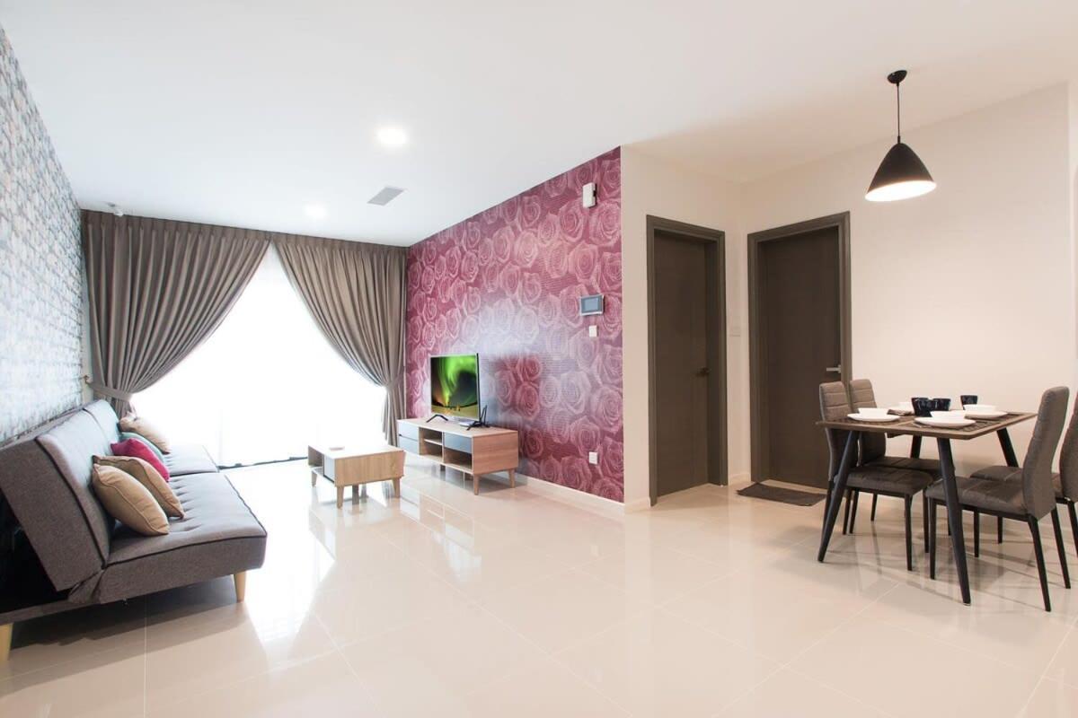 Modern, High Floor Suasana Suites 05 In Jb Johor Bahru Buitenkant foto