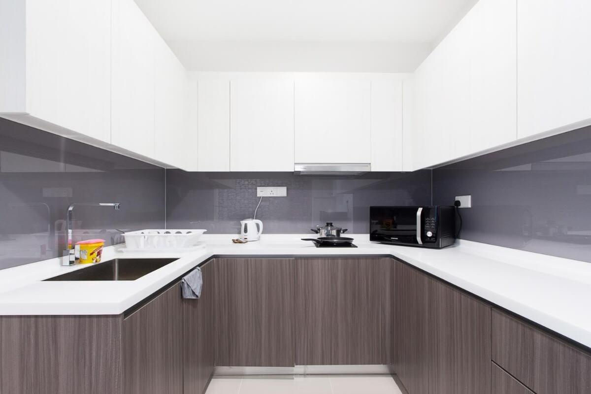 Modern, High Floor Suasana Suites 05 In Jb Johor Bahru Buitenkant foto